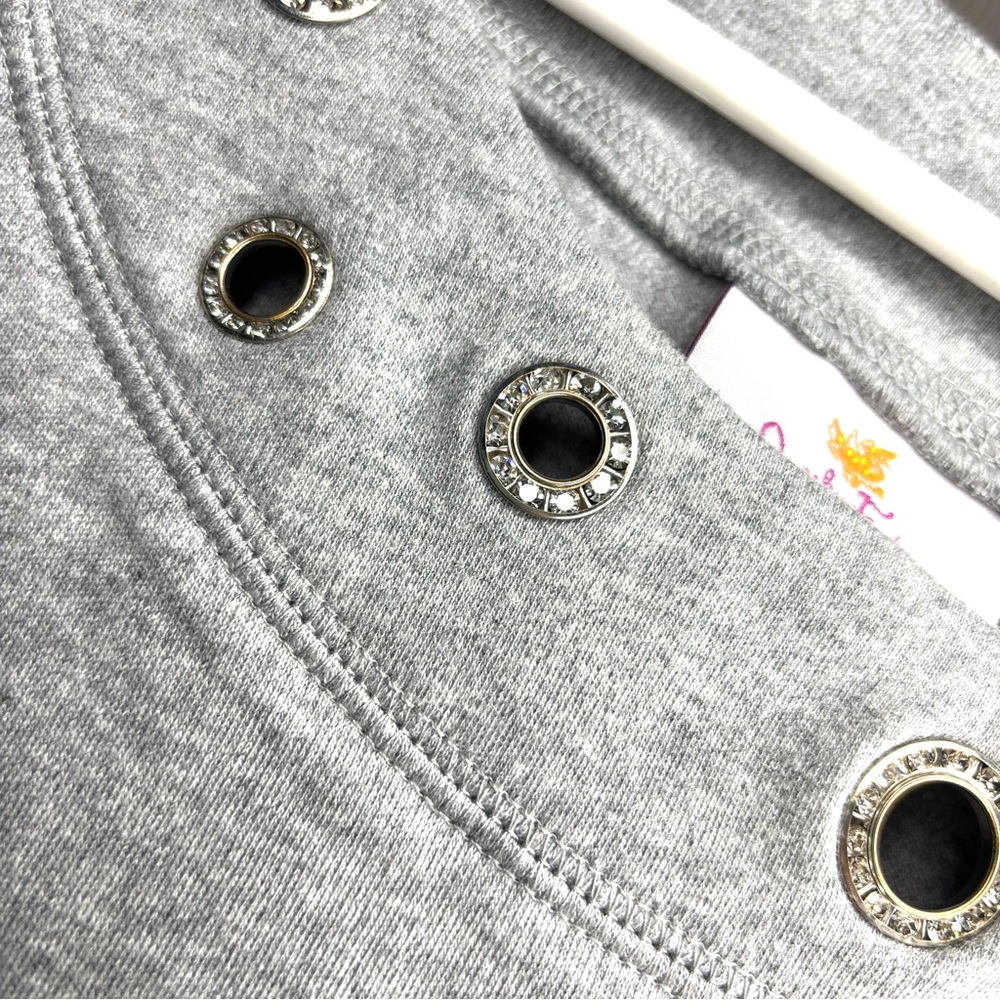 Quacker Factory Grommet Neckline 3/4 Sleeve Top Heathered Gray Knit XL - Picture 4 of 14